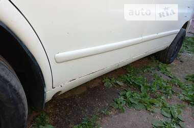 Мінівен Mercedes-Benz Vito 2000 в 