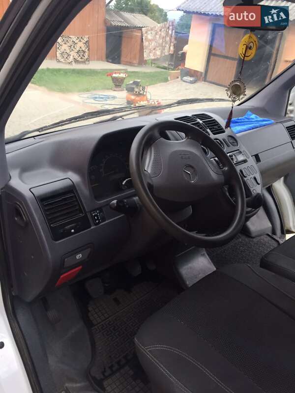 Минивэн Mercedes-Benz Vito 2000 в Сторожинце