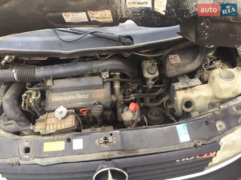 Минивэн Mercedes-Benz Vito 2000 в Сторожинце