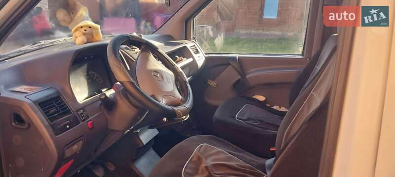 Минивэн Mercedes-Benz Vito 2001 в Снятине
