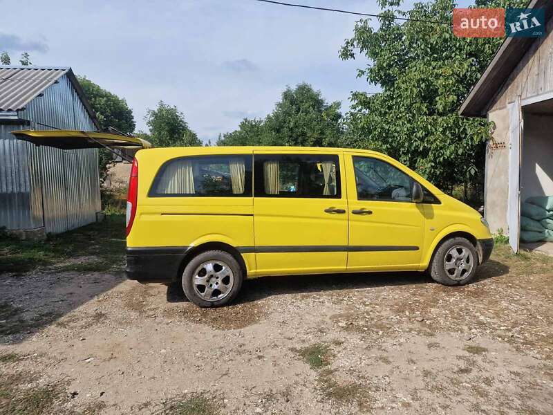 Минивэн Mercedes-Benz Vito 2005 в Кельменцах