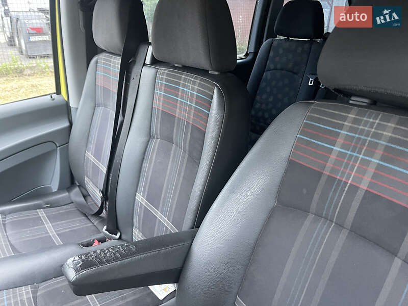 Минивэн Mercedes-Benz Vito 2008 в Сосновке