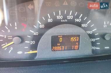 Минивэн Mercedes-Benz Vito 2006 в 