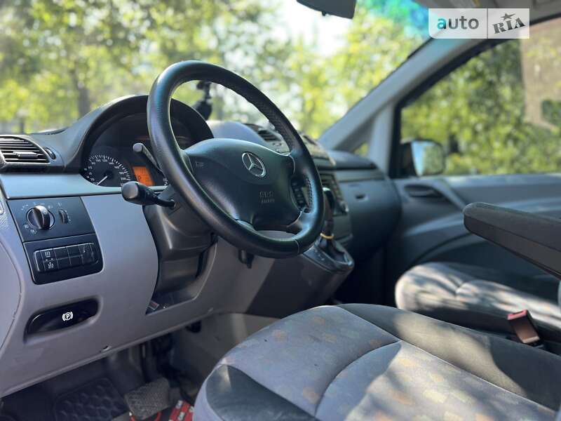 Минивэн Mercedes-Benz Vito 2009 в Киеве