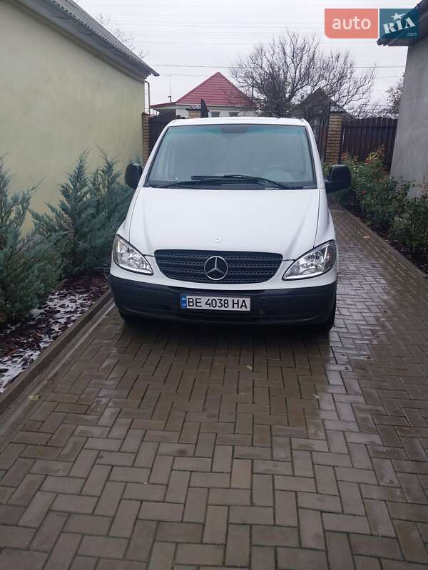 Грузовой фургон Mercedes-Benz Vito 2006 в Николаеве