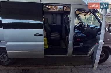 Минивэн Mercedes-Benz Vito 2004 в 