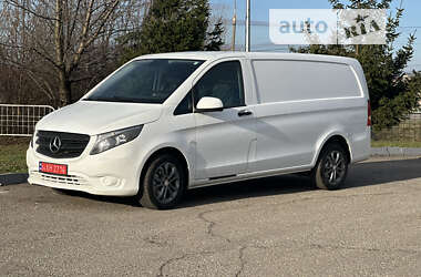 Минивэн Mercedes-Benz Vito 2016 в Житомире