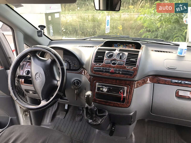 Минивэн Mercedes-Benz Vito 2006 в Черновцах