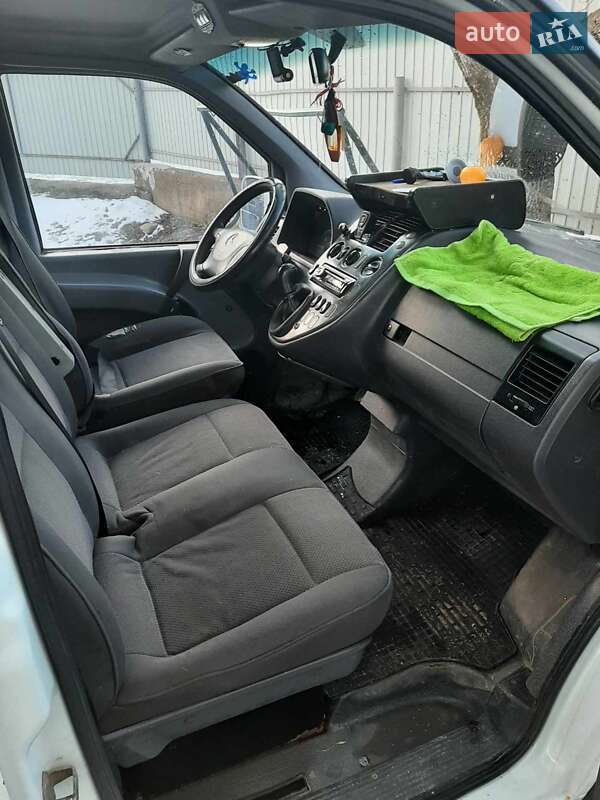 Минивэн Mercedes-Benz Vito 2000 в Межгорье фото 8 Минивэн Mercedes-Benz Vito 2000 в Межгорье