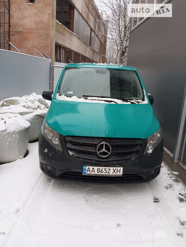 Грузовой фургон Mercedes-Benz Vito 2015 в Черновцах
