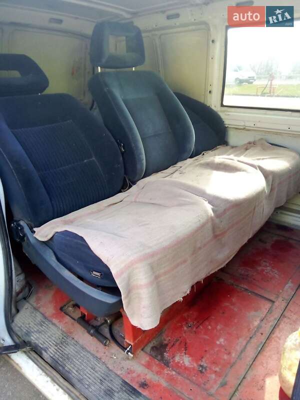 Мінівен Mercedes-Benz Vito 1997 в Млиніві