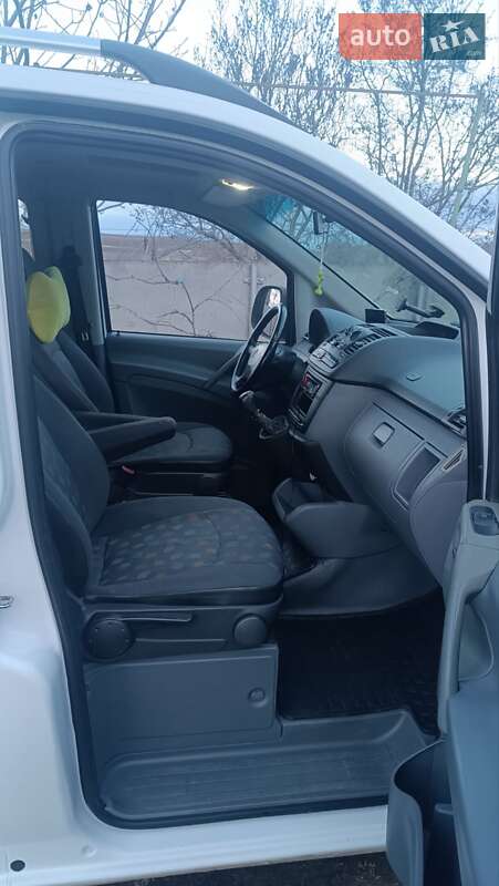 Мінівен Mercedes-Benz Vito 2007 в Чернівцях