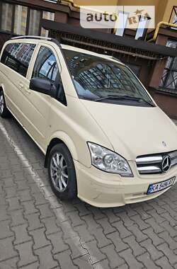 Минивэн Mercedes-Benz Vito 2012 в Киеве