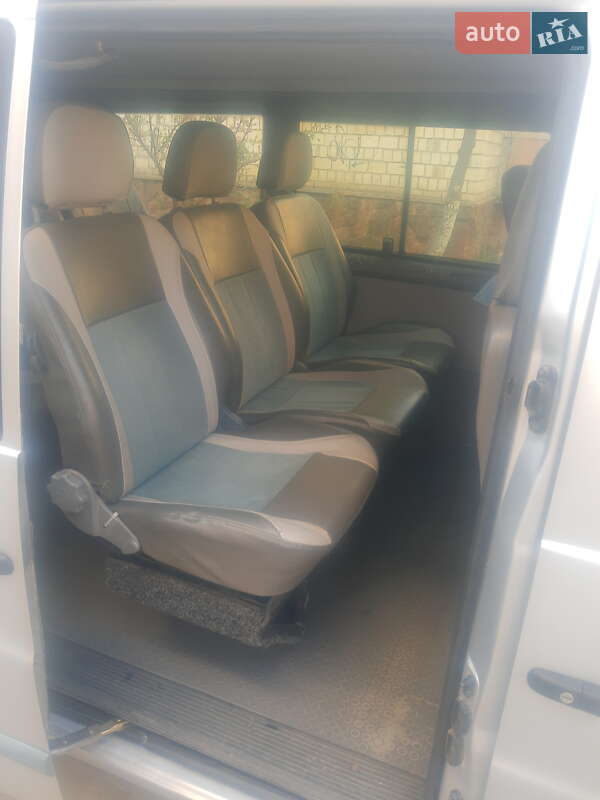 Мінівен Mercedes-Benz Vito 2002 в Чернівцях