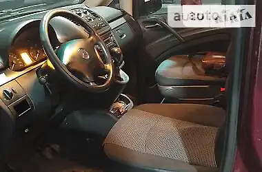 Mercedes-Benz Vito 2011