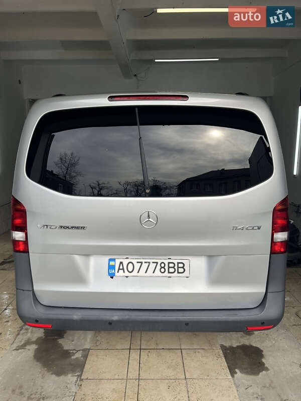 Мінівен Mercedes-Benz Vito 2015 в Ужгороді
