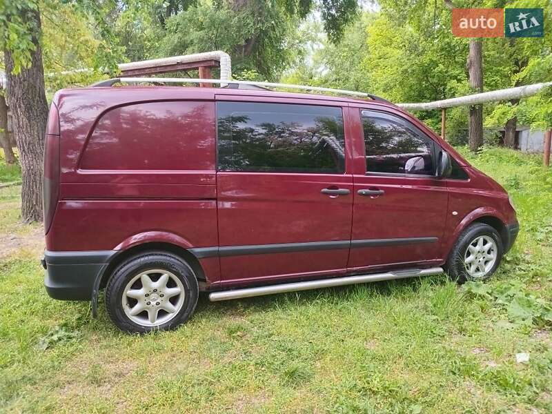 Мінівен Mercedes-Benz Vito 2004 в Дніпрі
