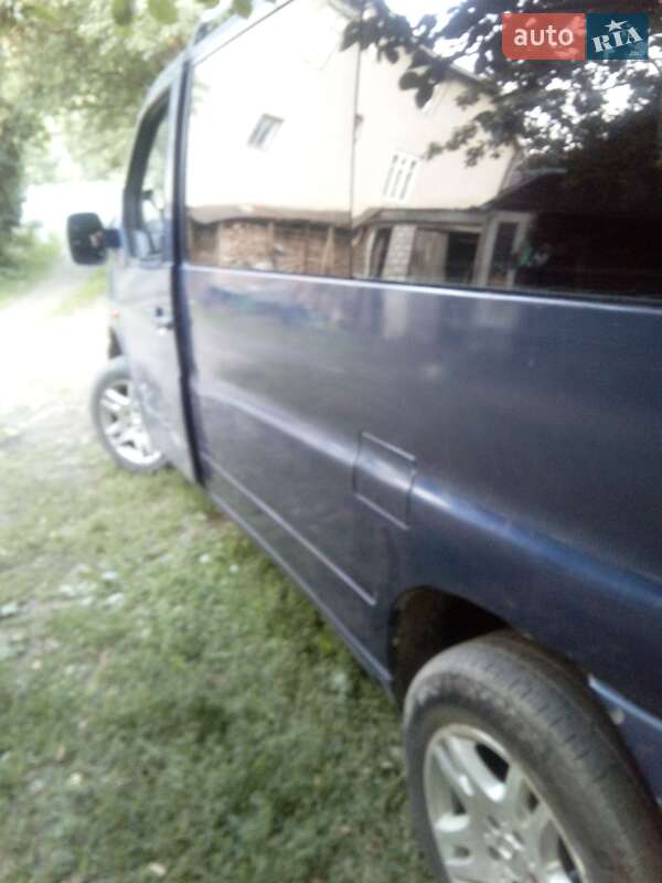 Мінівен Mercedes-Benz Vito 1996 в Міжгір'ї
