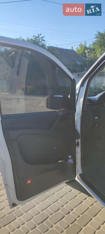 Грузопассажирский фургон Mercedes-Benz Vito 2014 в Белой Церкви фото 12 Грузопассажирский фургон Mercedes-Benz Vito 2014 в Белой Церкви
