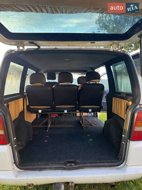 Минивэн Mercedes-Benz Vito 2001 в Ровно