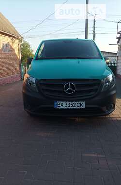 Грузовой фургон Mercedes-Benz Vito 2014 в Хмельницком