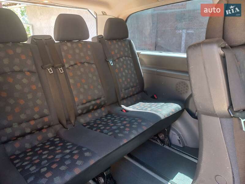 Минивэн Mercedes-Benz Vito 2005 в Вижнице