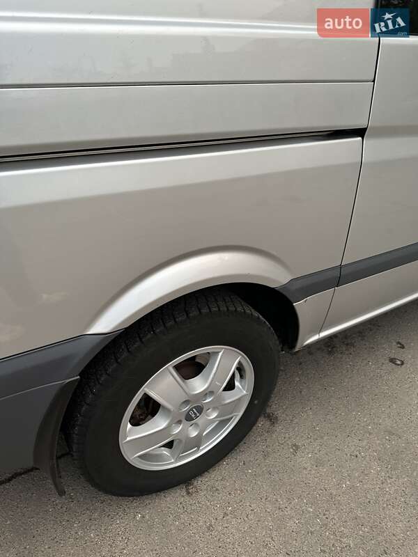 Вантажний фургон Mercedes-Benz Vito 2011 в Миколаєві