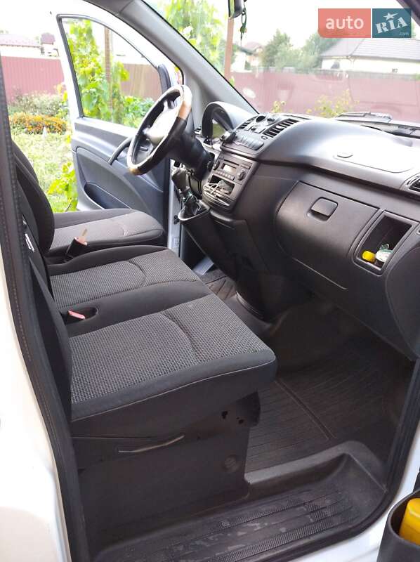 Грузопассажирский фургон Mercedes-Benz Vito 1998 в Киеве