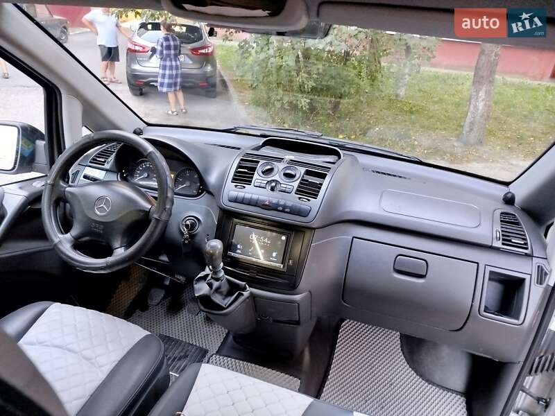 Минивэн Mercedes-Benz Vito 2011 в Ровно