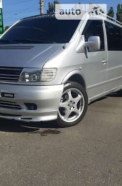 Вантажопасажирський фургон Mercedes-Benz Vito 2003 в Одесі