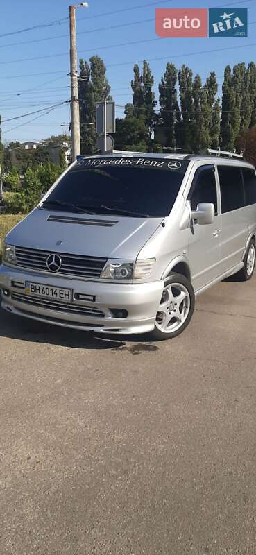 Вантажопасажирський фургон Mercedes-Benz Vito 2003 в Одесі