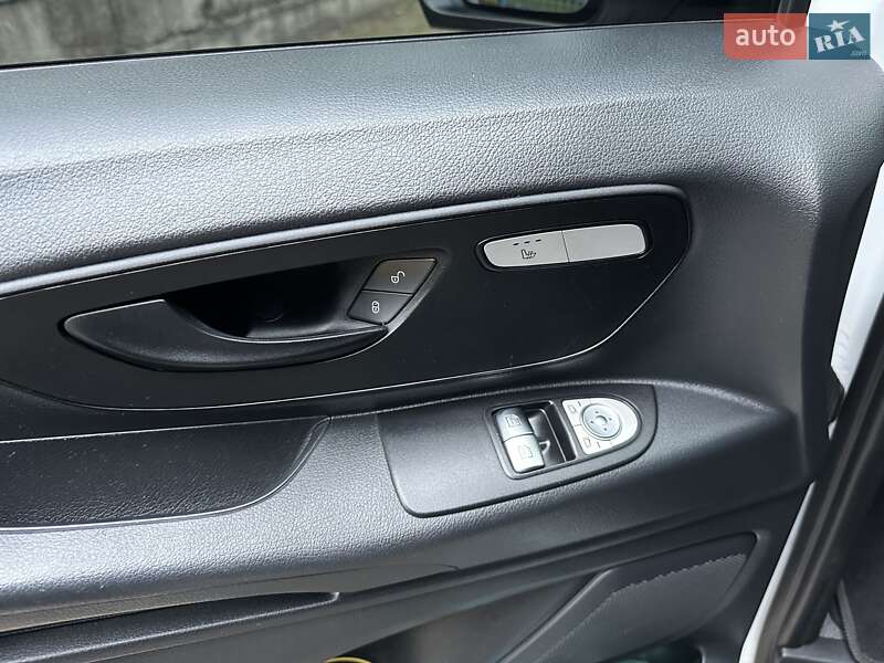 Мінівен Mercedes-Benz Vito 2018 в Запоріжжі фото 12 Мінівен Mercedes-Benz Vito 2018 в Запоріжжі