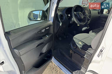 Вантажний фургон Mercedes-Benz Vito 2021 в 