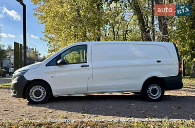 Вантажний фургон Mercedes-Benz Vito 2022 в 