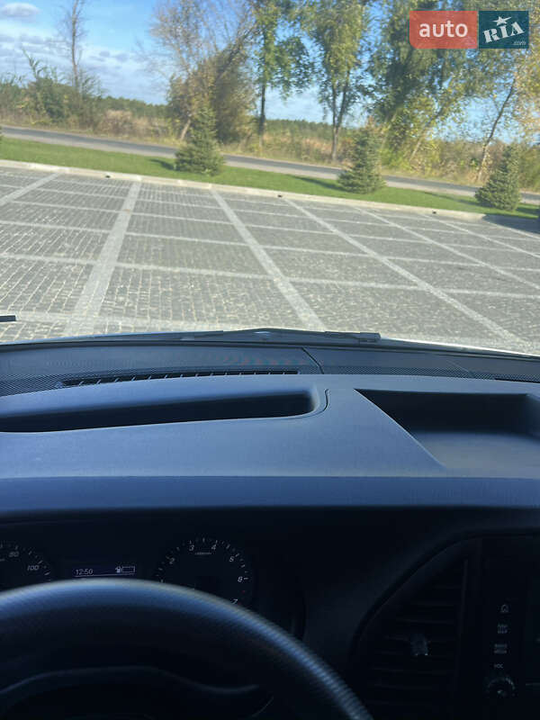 Грузовой фургон Mercedes-Benz Vito 2022 в Пирятине