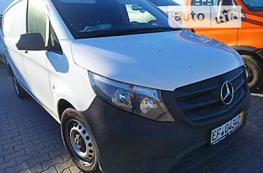 Грузовой фургон Mercedes-Benz Vito 2014 в Львове