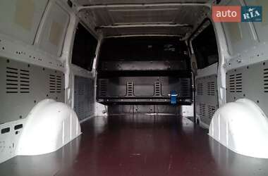 Грузовой фургон Mercedes-Benz Vito 2009 в 