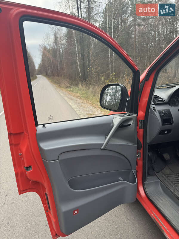 Минивэн Mercedes-Benz Vito 2007 в Ровно