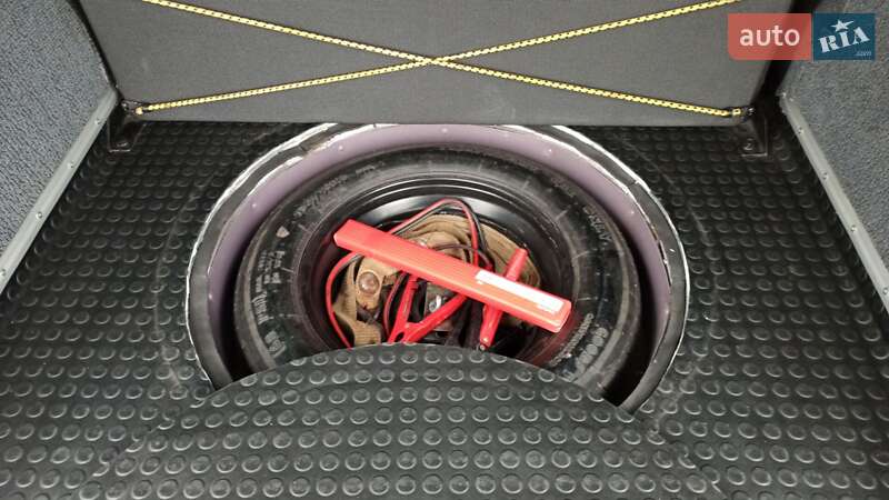 Минивэн Mercedes-Benz Vito 1999 в Дымере фото 21 Минивэн Mercedes-Benz Vito 1999 в Дымере