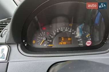 Минивэн Mercedes-Benz Vito 2006 в 