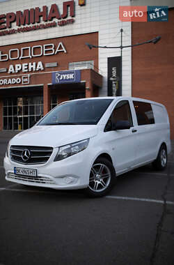 Вантажопасажирський фургон Mercedes-Benz Vito 2014 в Рокитному