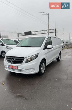 Вантажний фургон Mercedes-Benz Vito 2020 в Києві