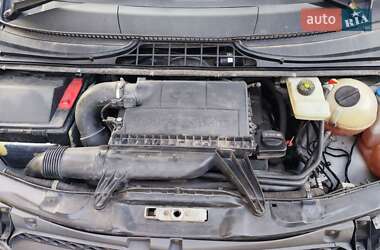 Грузовой фургон Mercedes-Benz Vito 2011 в 