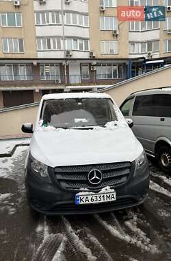 Вантажний фургон Mercedes-Benz Vito 2017 в Києві