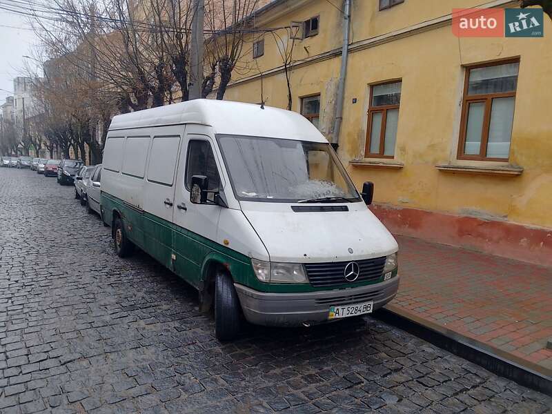 Мінівен Mercedes-Benz Vito 1998 в Чернівцях