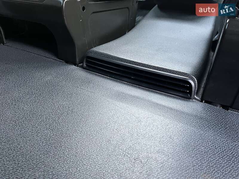 Мінівен Mercedes-Benz Vito 2015 в Івано-Франківську