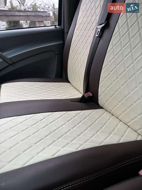Минивэн Mercedes-Benz Vito 2004 в Днепре