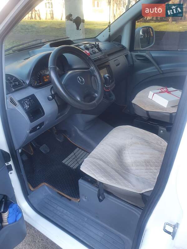 Мінівен Mercedes-Benz Vito 2005 в Чернівцях
