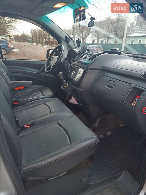 Минивэн Mercedes-Benz Vito 2010 в Черняхове