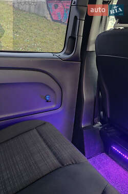 Минивэн Mercedes-Benz Vito 2020 в 
